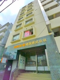 パインハイツ　３０２号室
