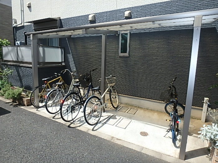 駐輪場 ディモ－ラ・ビアンカ