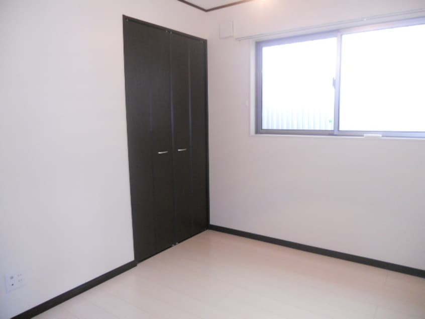 居室 ディモ－ラ・ビアンカ