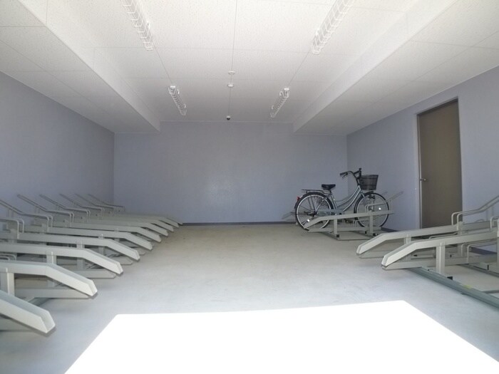 駐輪場 ダイヤモンドクレスト南柏