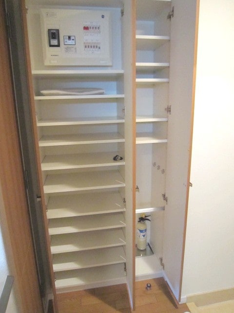 靴箱 レジディア杉並方南町