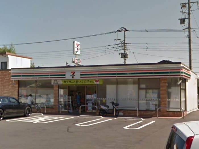 セブンイレブン八王子楢原店(コンビニ)まで550m レジデンスＭＳ