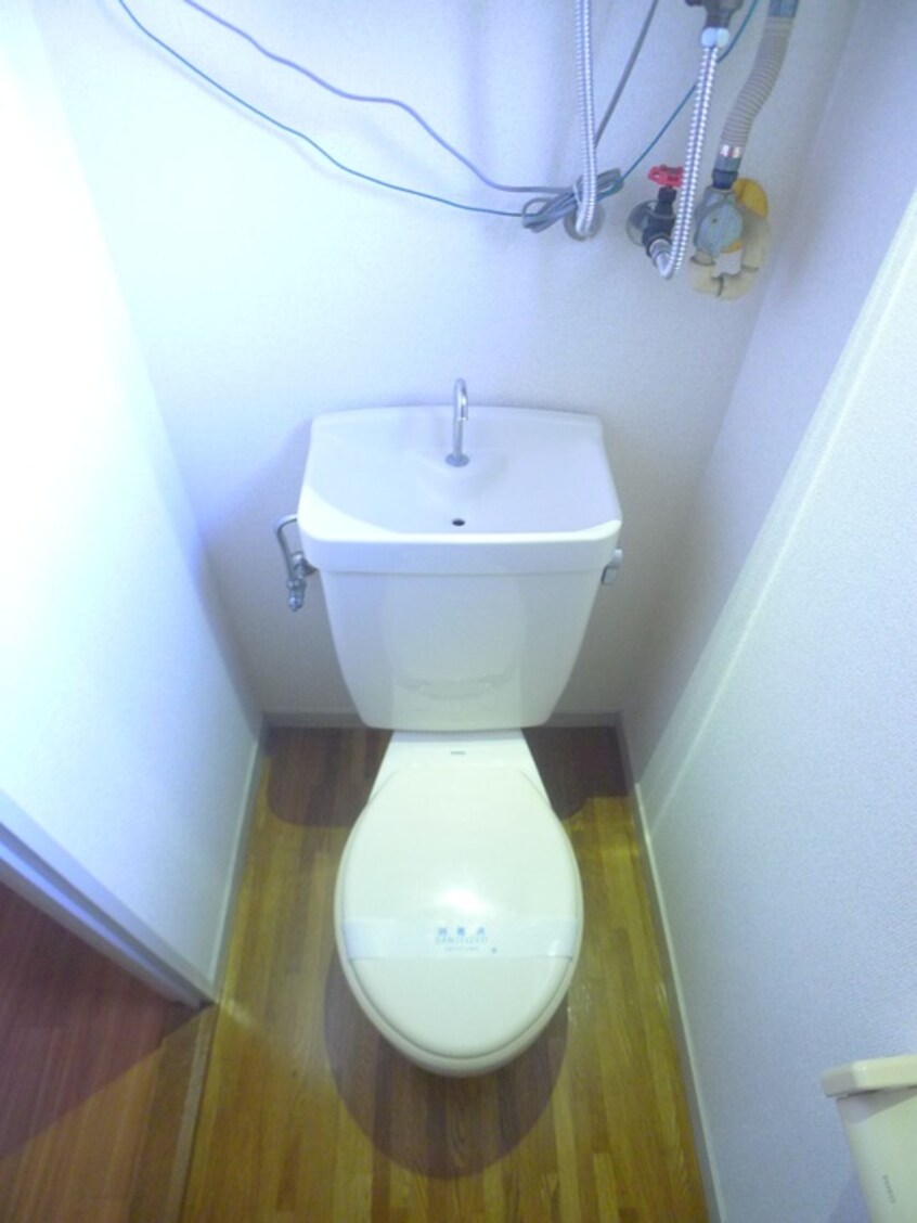 トイレ エステートピアＡ・Ｂ・Ｃ