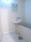 バス／シャワールーム等 サンタカラハイツ