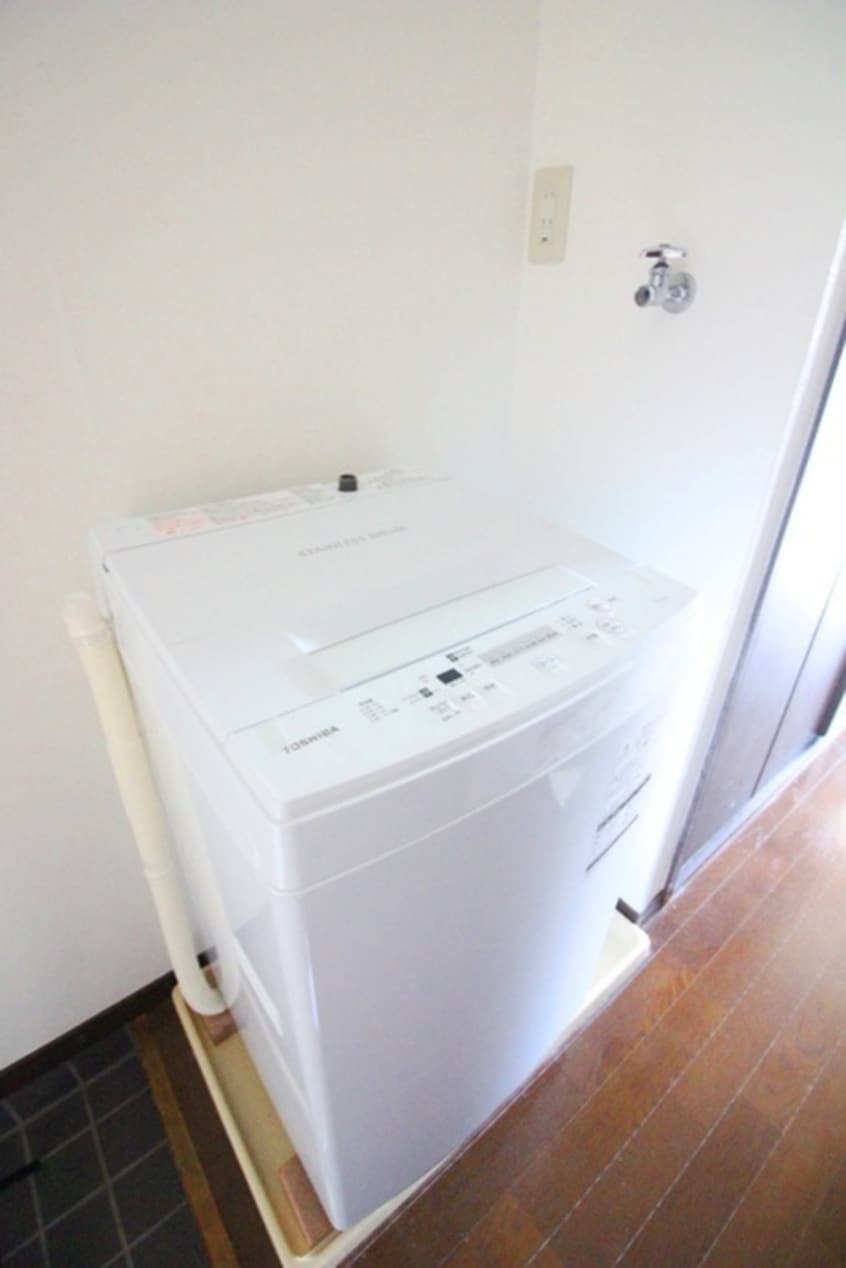 洗濯機置場 アドニス・０１５