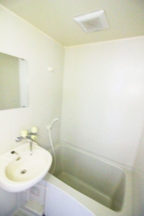 バス／シャワールーム等 アドニス・０１５