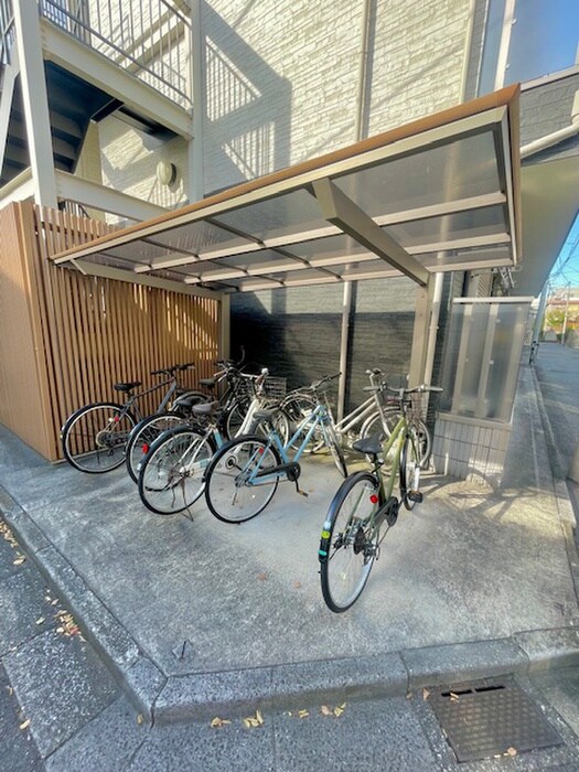 駐輪場 SAN FELICE