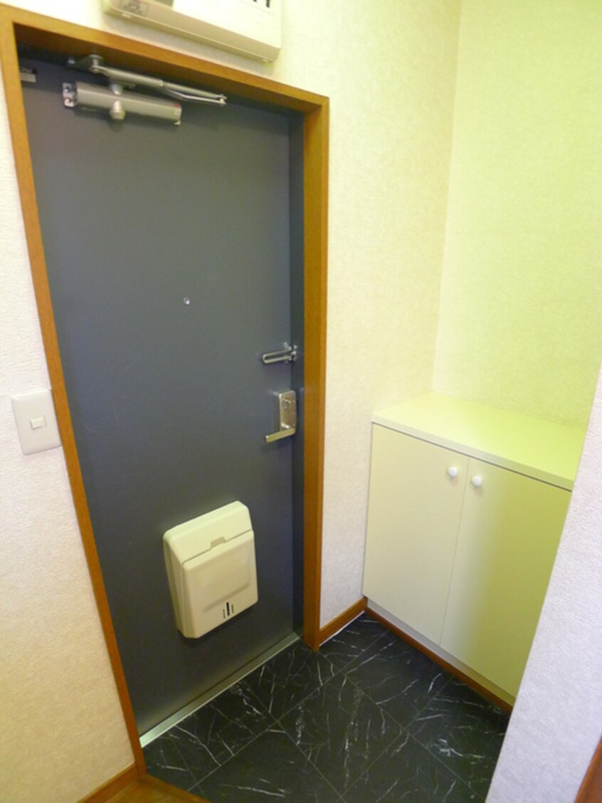 玄関 クレッセント松波