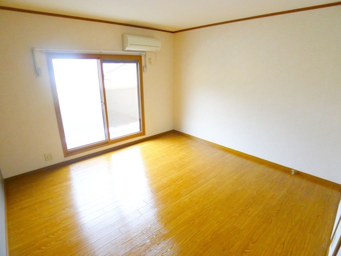 居室 クレッセント松波