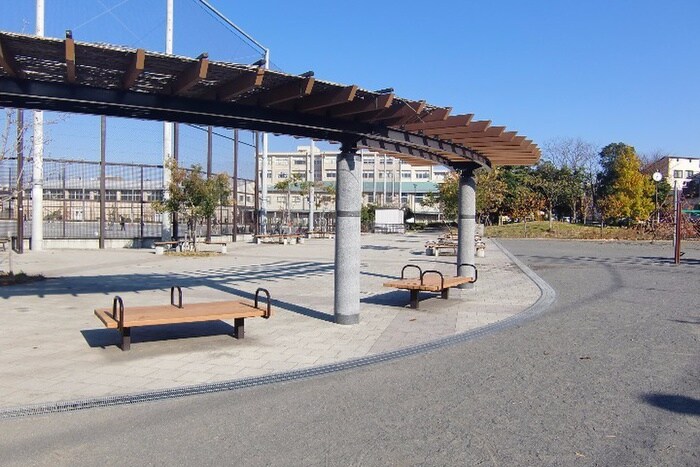 大岡公園(公園)まで400m ユナイト弘明寺モディリアーニ