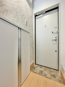 玄関 アノンテラス岡上