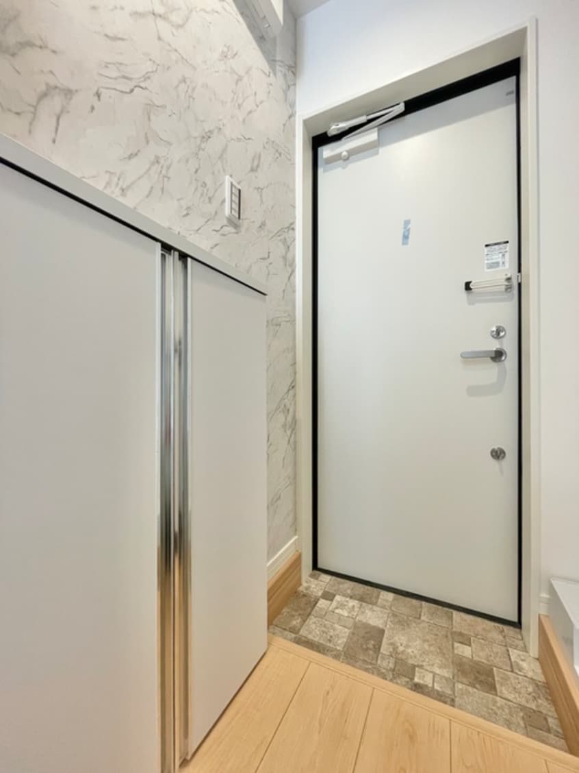 玄関 アノンテラス岡上