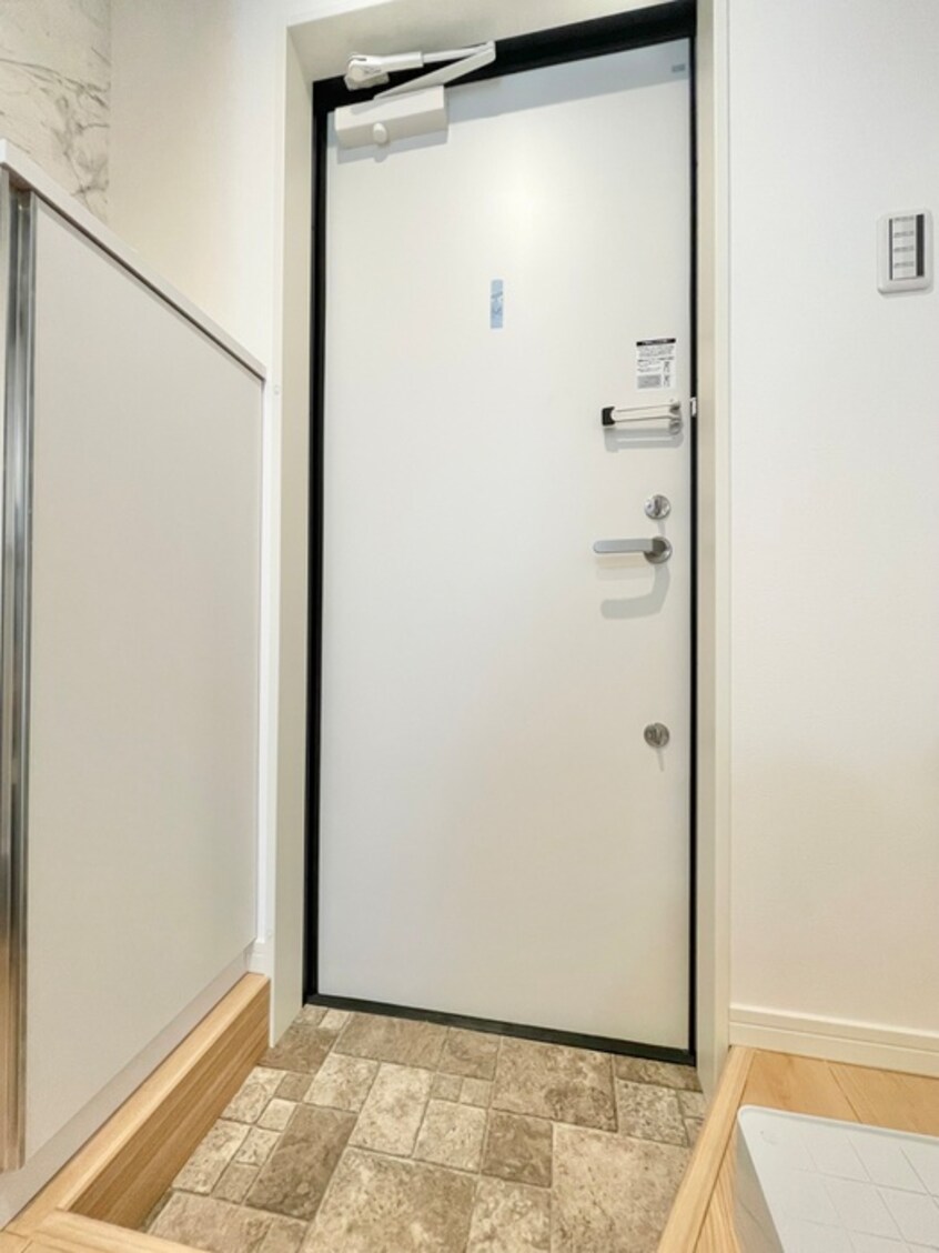 玄関 アノンテラス岡上