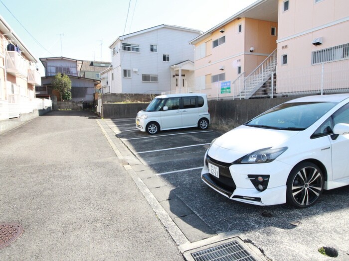 駐車場 ドミール　E棟