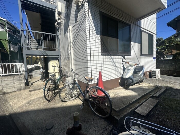 エントランス部分 ﾒｿﾞﾝｼｬﾝﾌﾟﾙ3