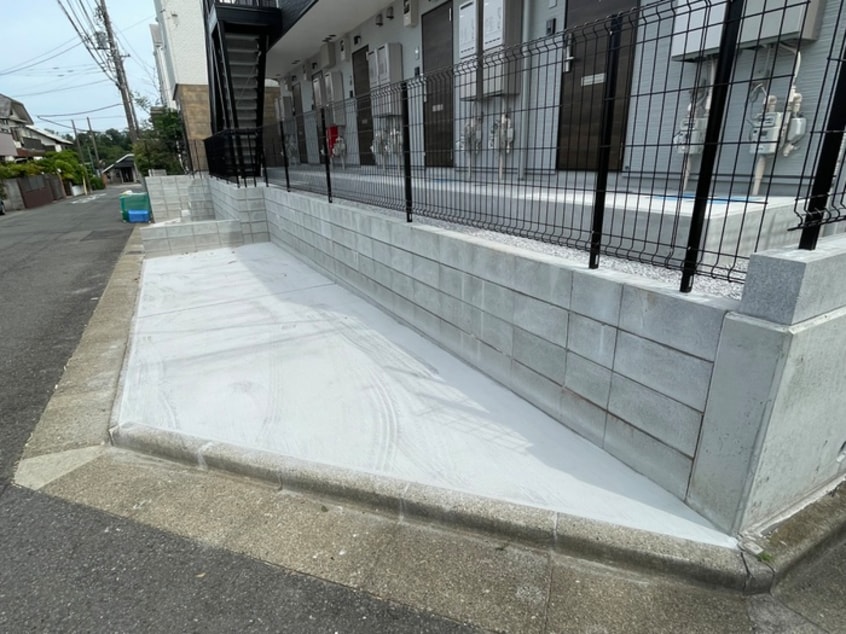 駐車場 Cannabis Lagoon多摩美1丁目