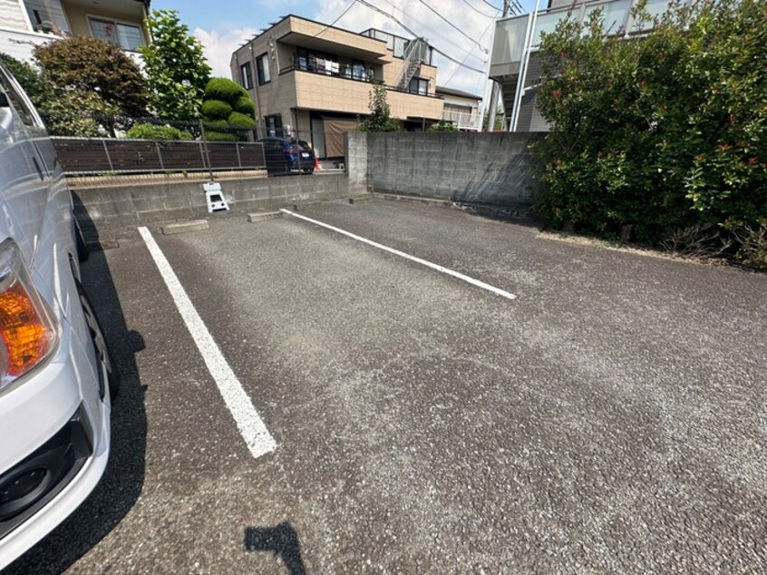 駐車場 第１白王ハイツ