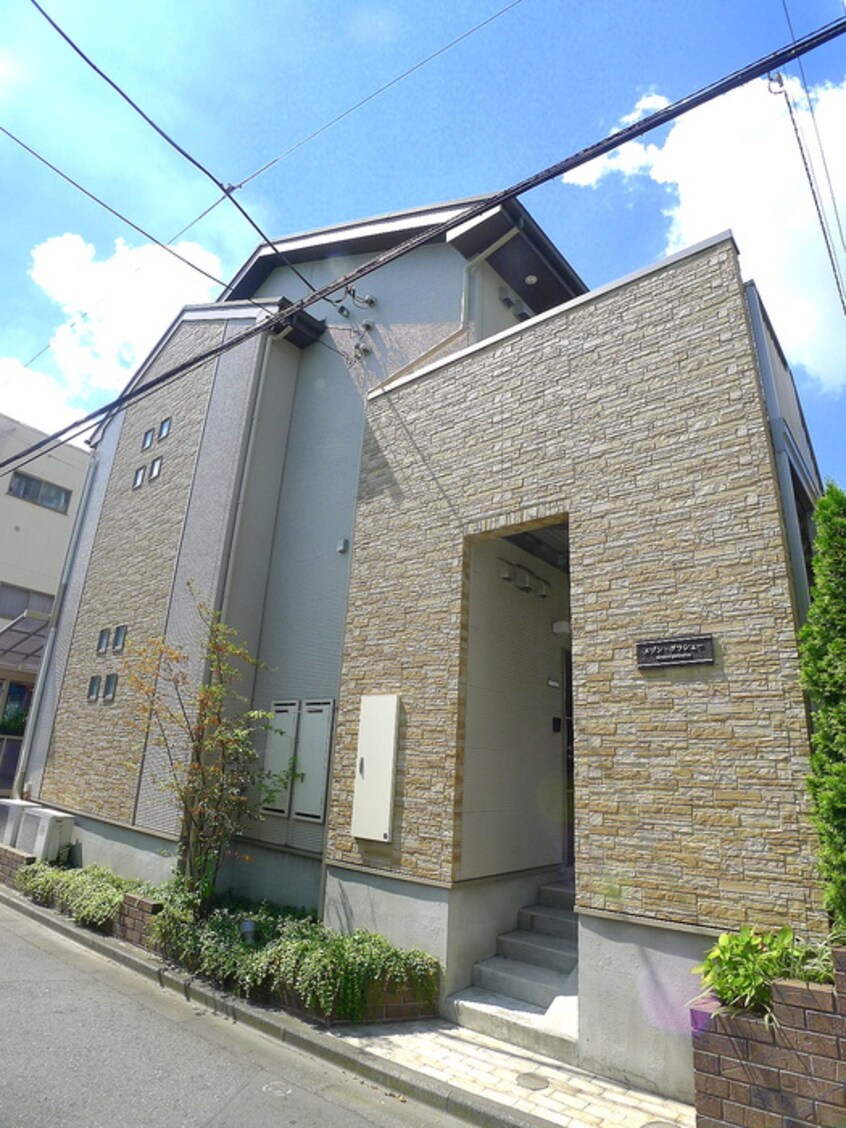 エントランス部分 メゾングラシュ－