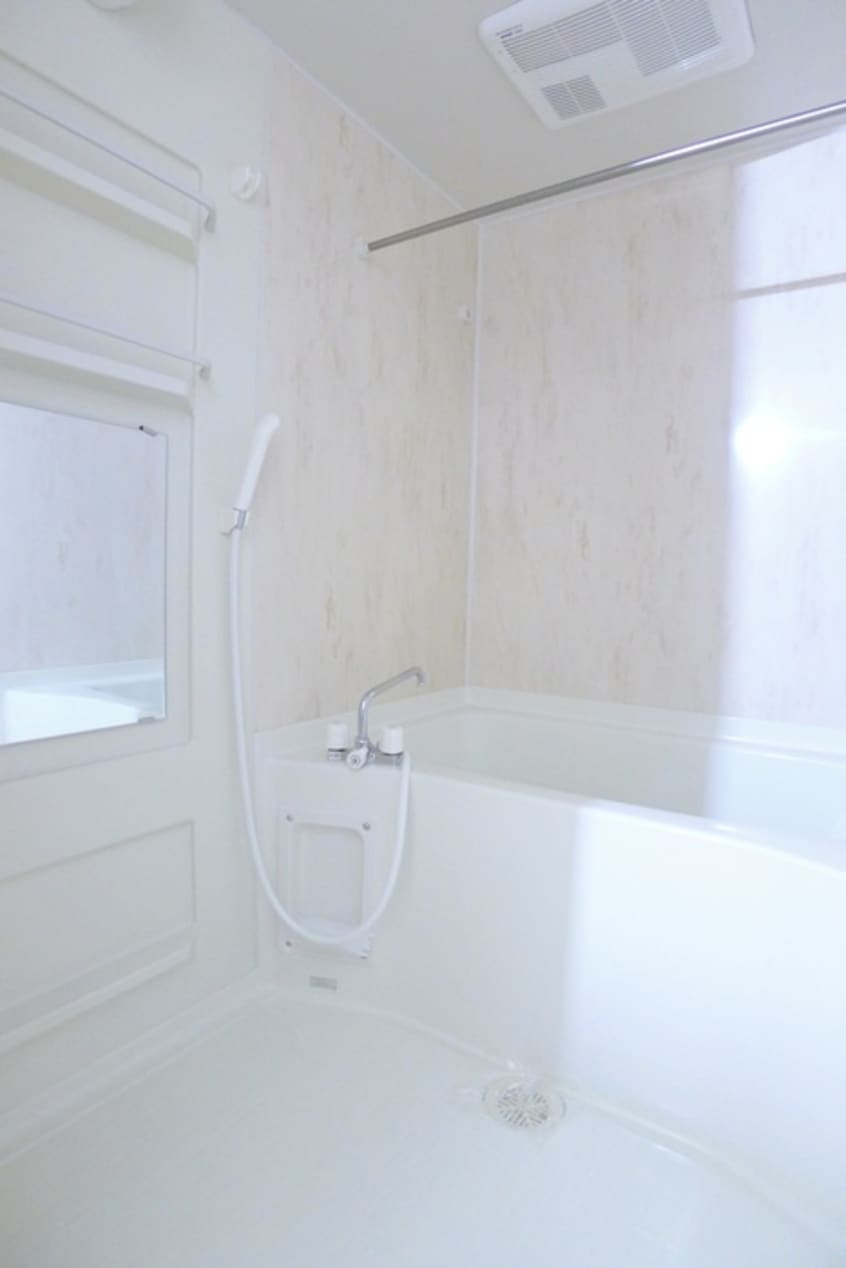 バス／シャワールーム等 エイユービル