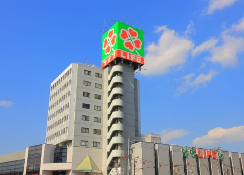 ライフ(スーパー)まで645m Felicita Heiwadai