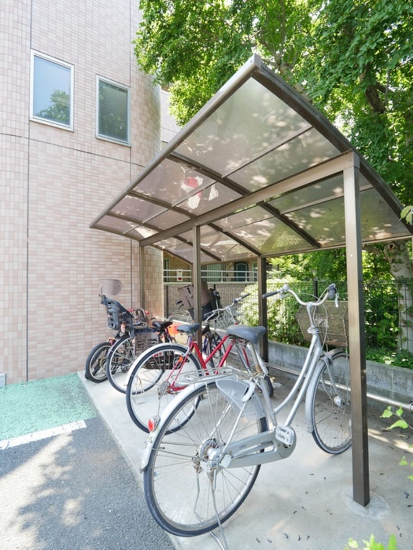 駐輪場 ロハス ヴィラ・ケイ