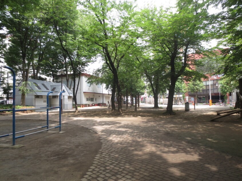 西池袋公園(公園)まで450m ルーブル池袋