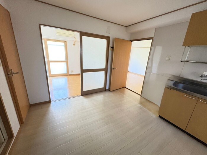 居室 第一築山コ－ポ