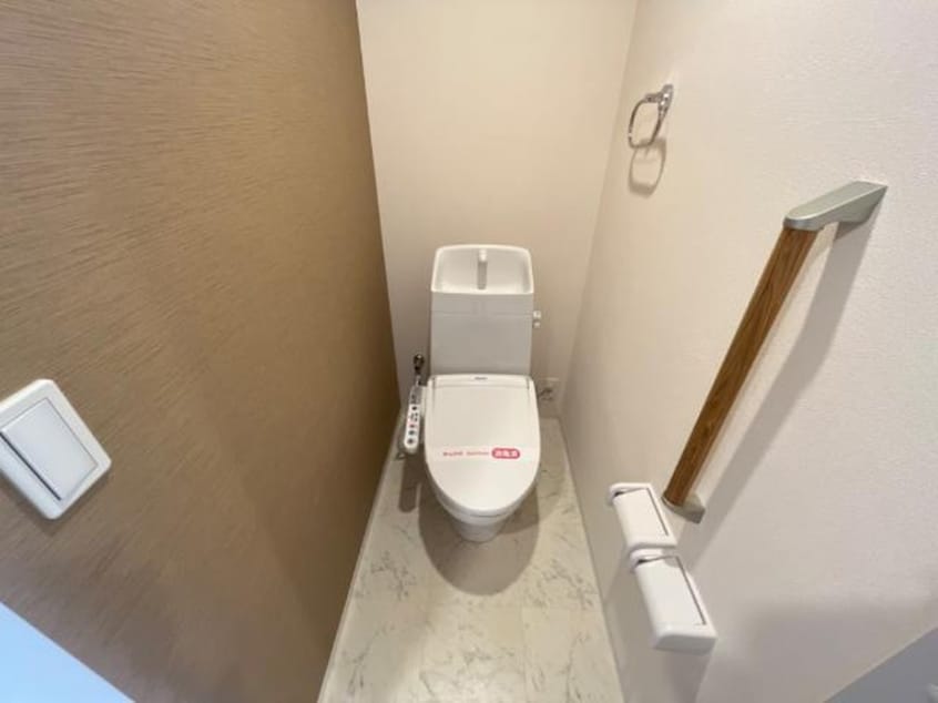 トイレ パーシモン