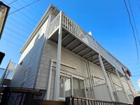リビングワン