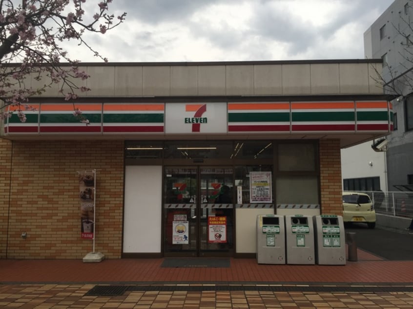 セブンイレブン(コンビニ)まで193m ビュ－テラス都筑