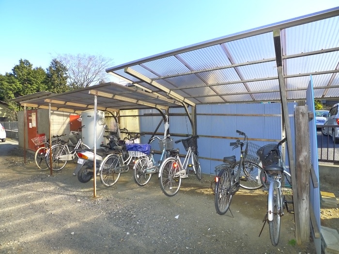 駐輪場 コーポあらくＢ棟