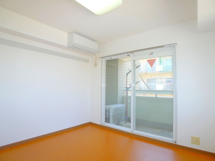 居室 コスモ二和向台