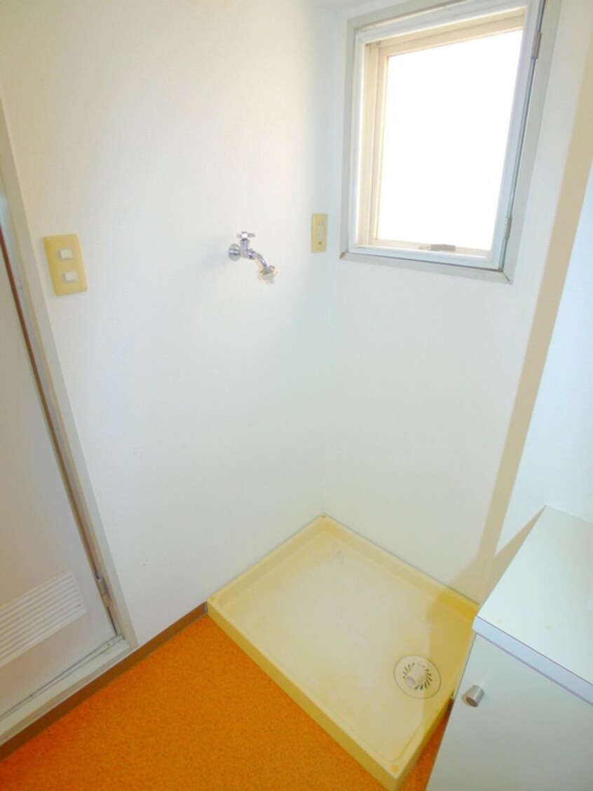 洗濯機置場 コスモ二和向台