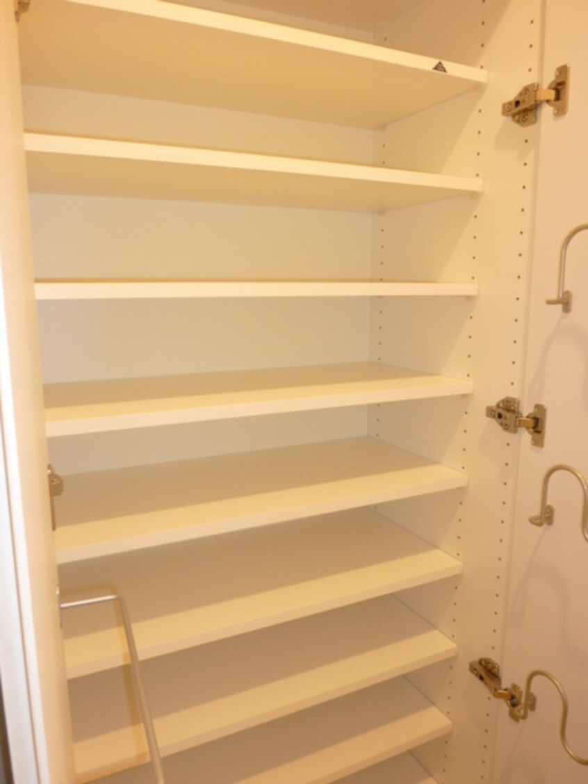 収納 セレサ日本橋堀留町