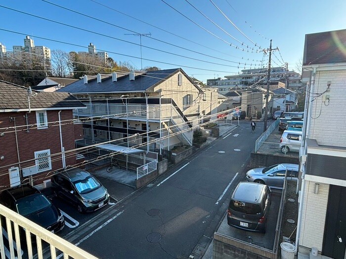 室内からの展望 マドレ－ヌ多摩