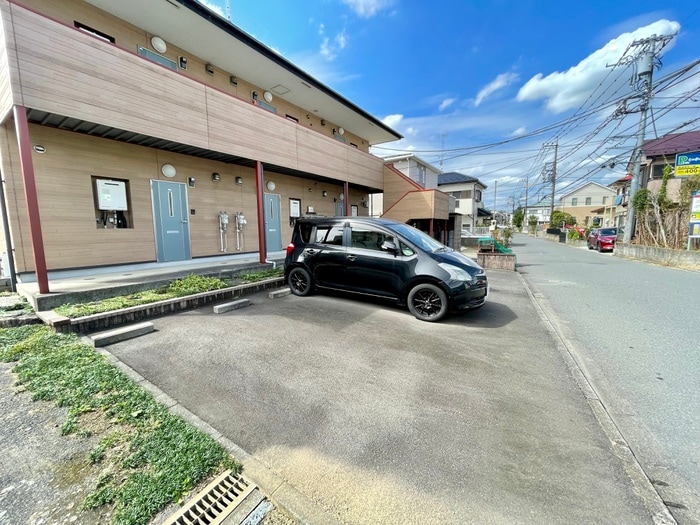 駐車場 ミルティ・コ－ト