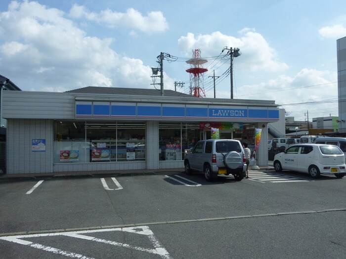 ローソン　飯能双柳六道店(コンビニ)まで382m ハイツウェルトⅡ