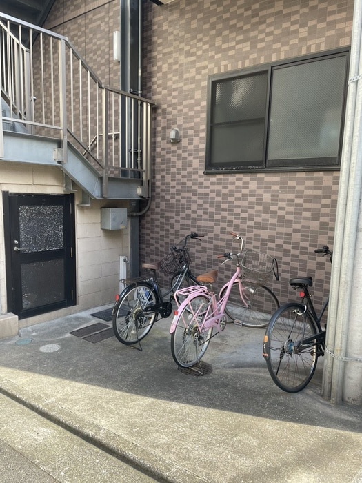 駐輪場 グランヒルズ旗の台