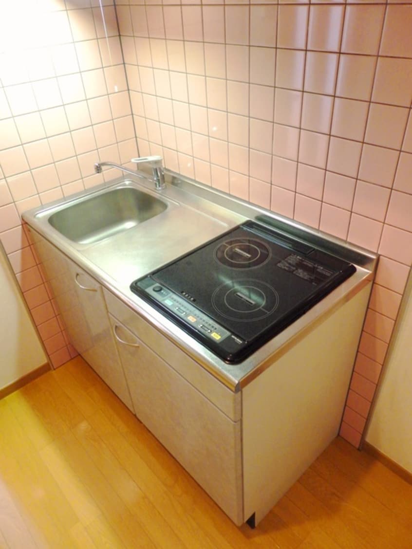 キッチン グランヒルズ旗の台