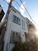 ブラハマカマルの外観