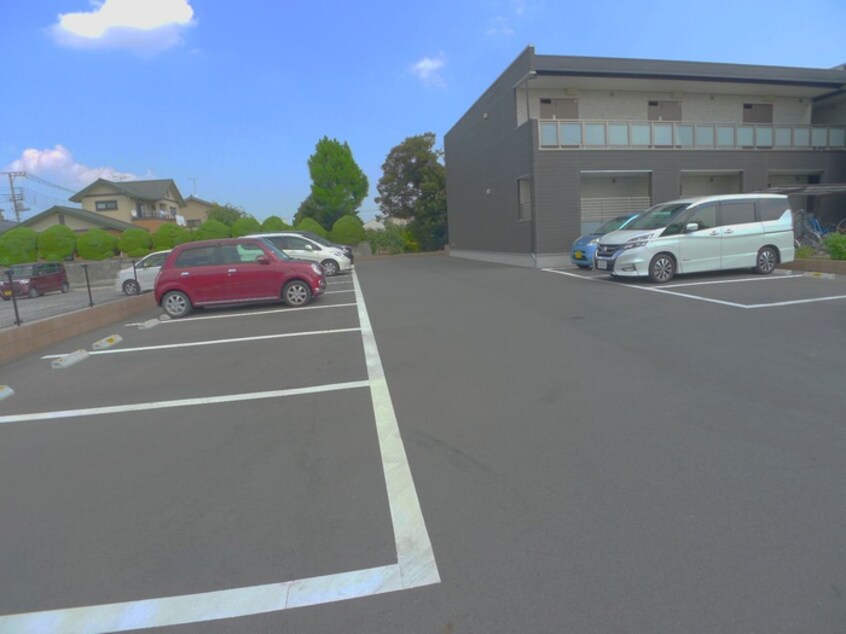 駐車場 リブリ・ウェスティン