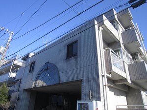 ビレッジエイト