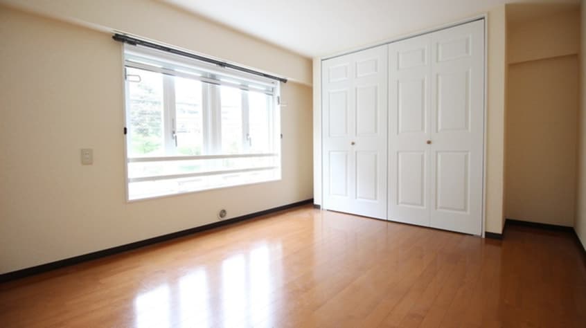 居室 披露山アパ－トメント