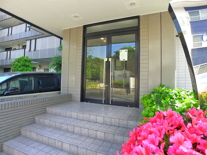 エントランス部分 コ－トグランディア西新井