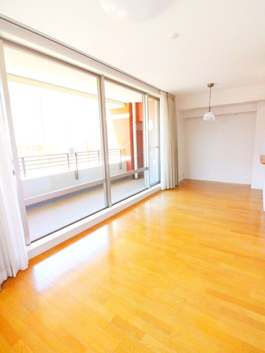 居室 ｽｶｲﾚｼﾞﾃﾞﾝｼｬﾙﾀﾜｰｽﾞSOUTHWING