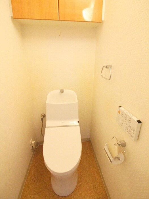 トイレ ｽｶｲﾚｼﾞﾃﾞﾝｼｬﾙﾀﾜｰｽﾞSOUTHWING