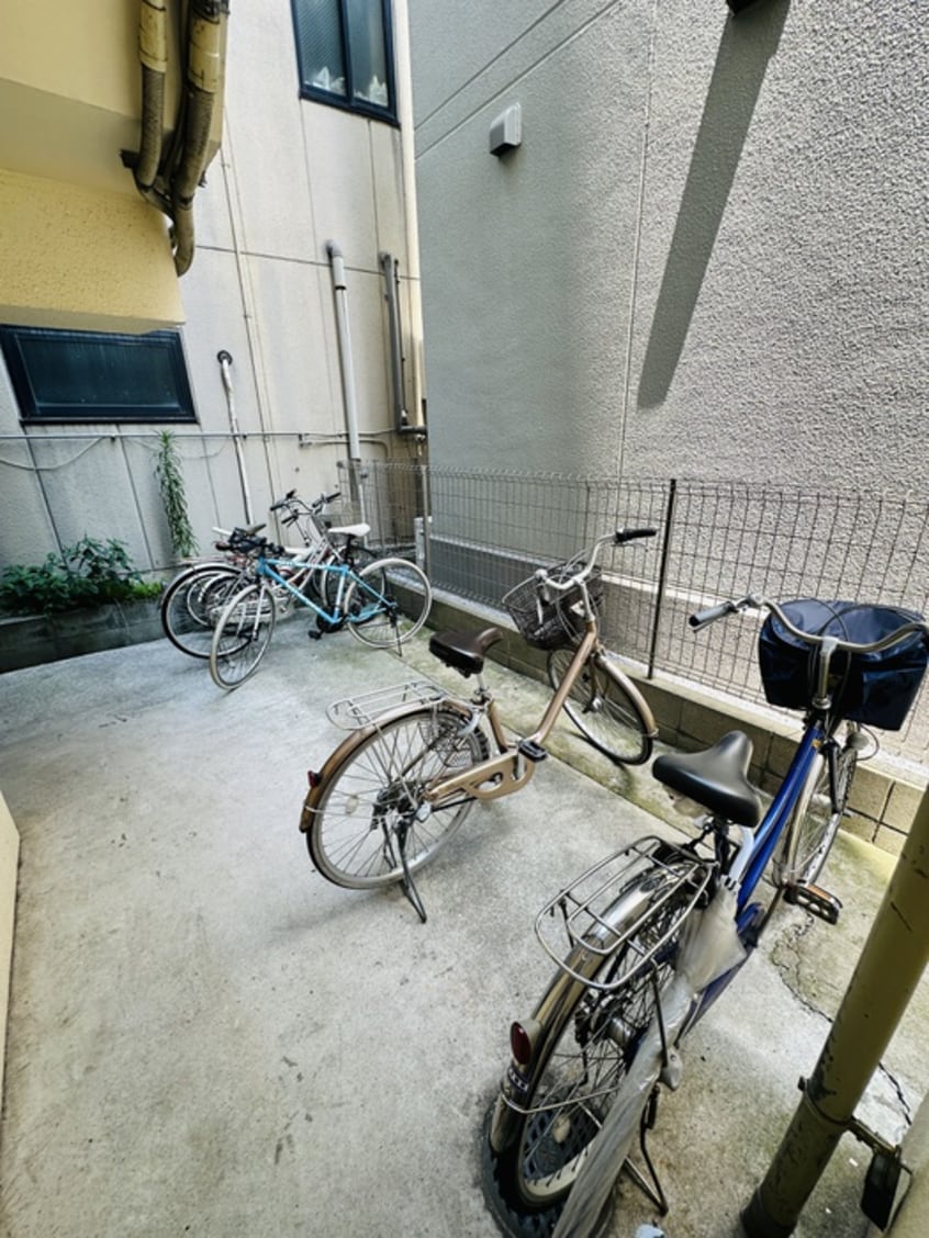 駐輪場 丸昌西マンション