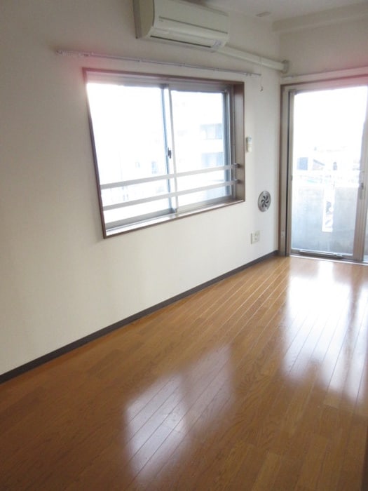 居室 丸昌西マンション
