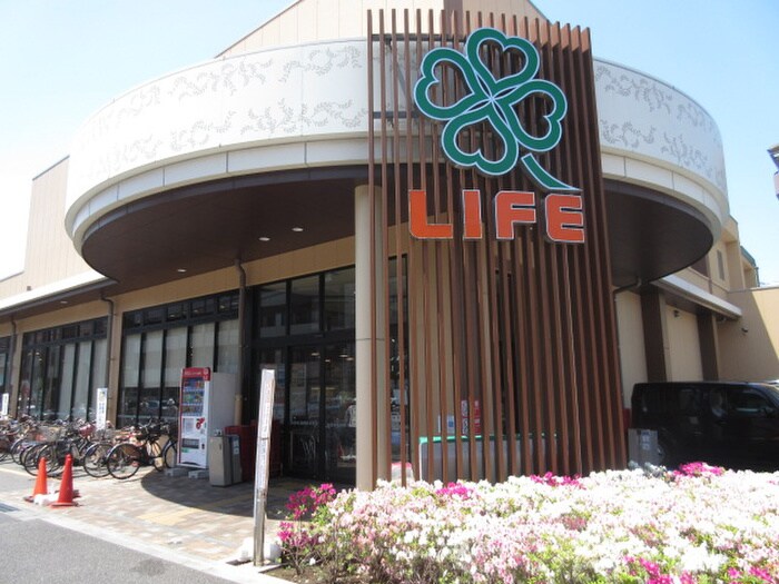 ライフ上池台店(スーパー)まで351m パセオプレジール