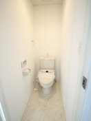 トイレ リ－ヴェルポ－ト横浜三ッ沢Ⅲ